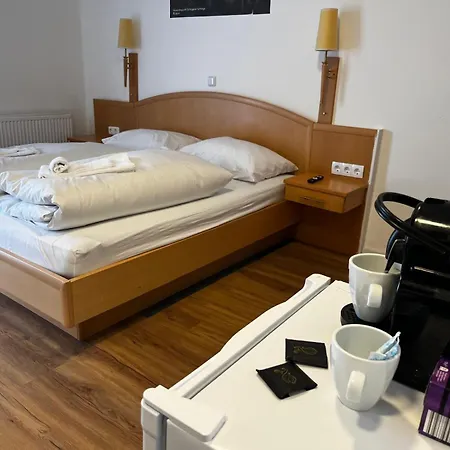 Rohrbacher Herz Konukevi