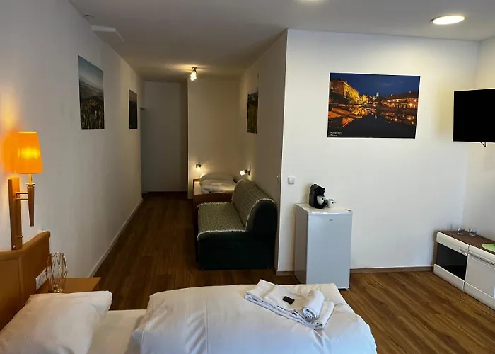 Rohrbacher Herz Konukevi 3*