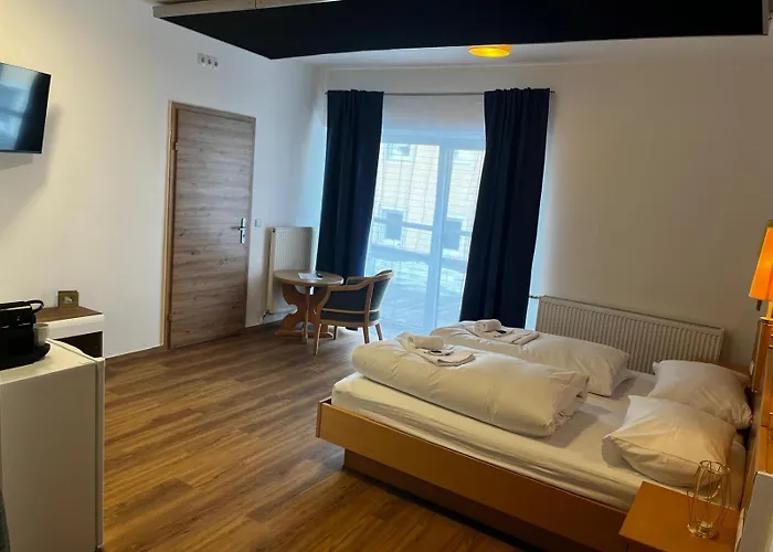 Rohrbacher Herz Konukevi 3*